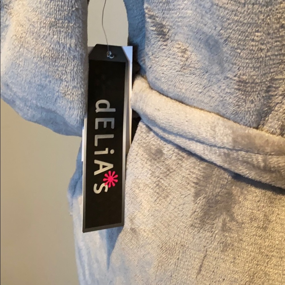 2/$50 Llama Hoodie Robe - Picture 6 of 6